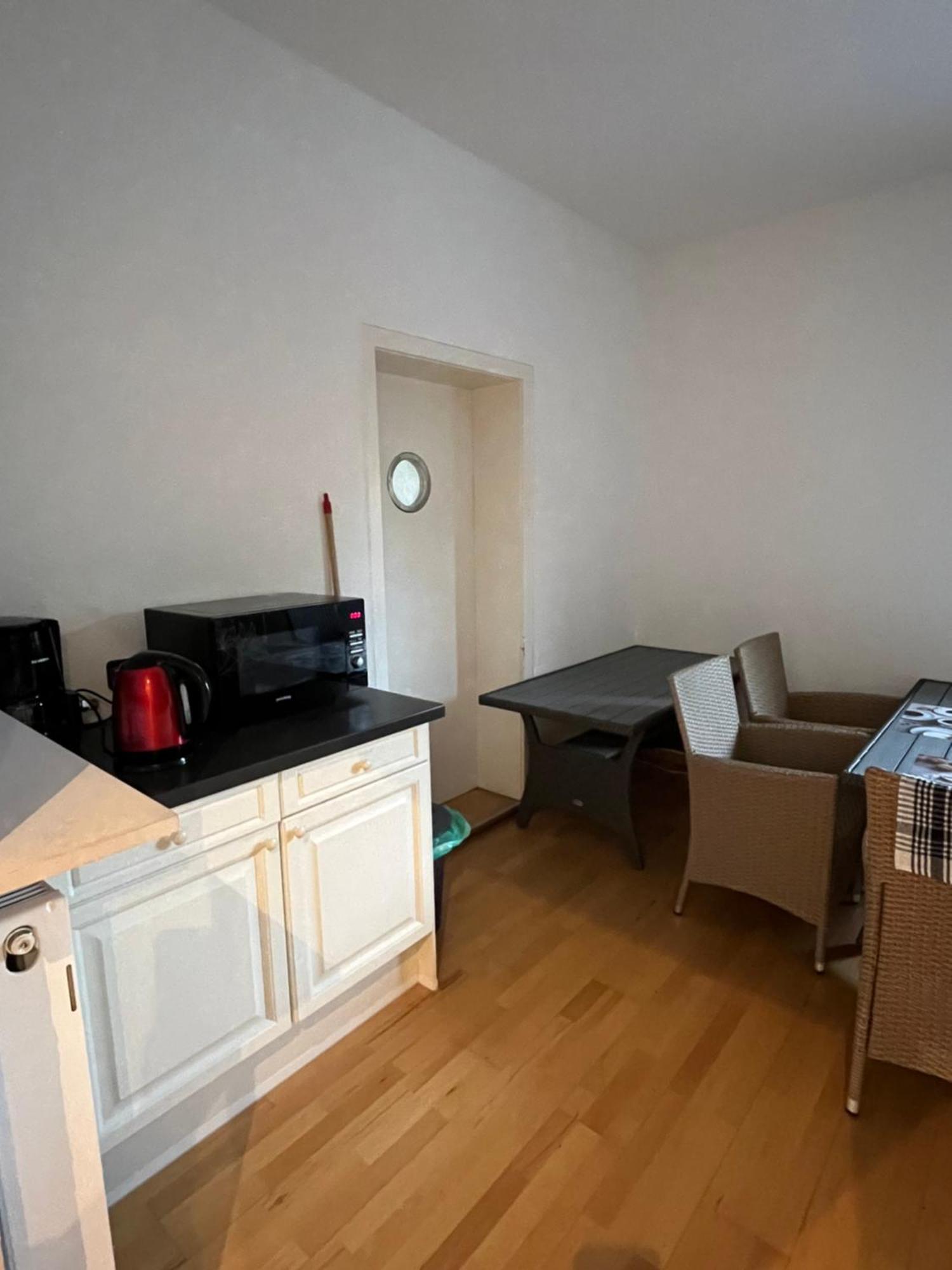 Doppelzimmer, Tv- Bad, Kuehlschrank- Parkplatz-17 Meine Zewnętrze zdjęcie